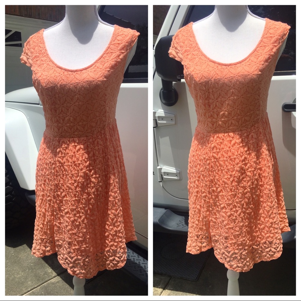 O’Neill Surf girl beach mini dress. Fun, fit print